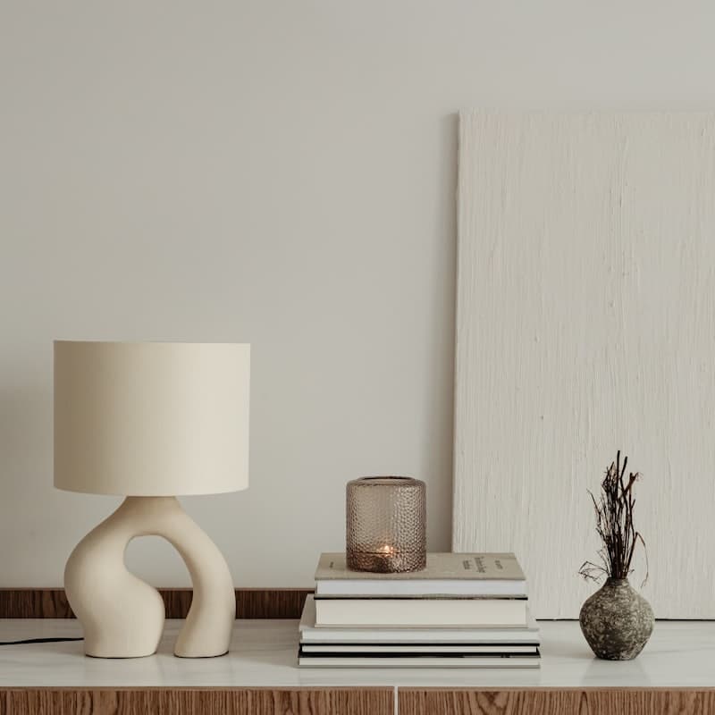 Minimalist Iron Table Lamp